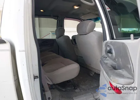 2002 Ford F-150 Lariat/Xlt z USA, uszkodzony, nr VIN 1FTRW07L82KB90613